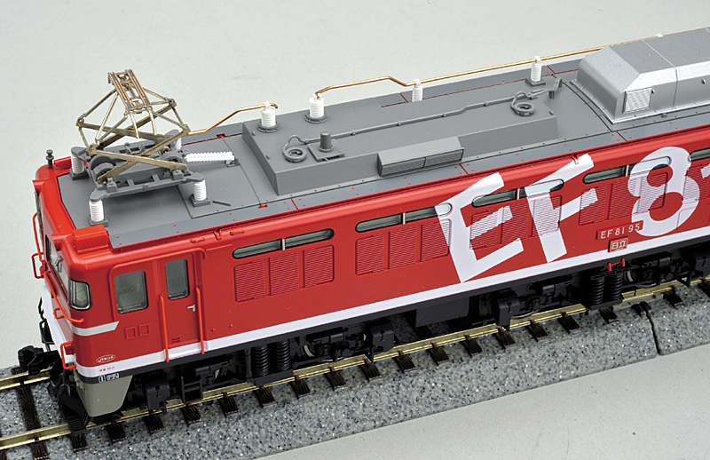 JR東日本 EF81 95 レインボー塗装機 – 新製品紹介