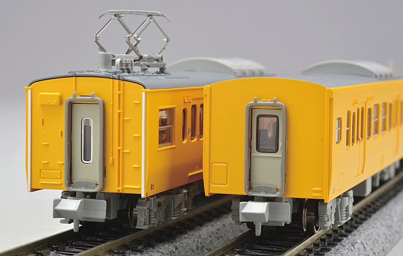JR西日本 115系0番代+2000番代 下関総合車両所C-14編成・濃黄色 – 新