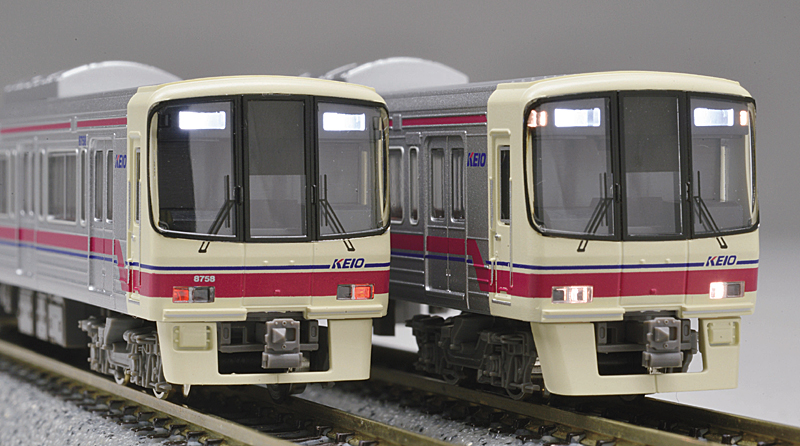 京王 8000系 中間車2両セット 塗装印刷済組立キット 4000 内袋未