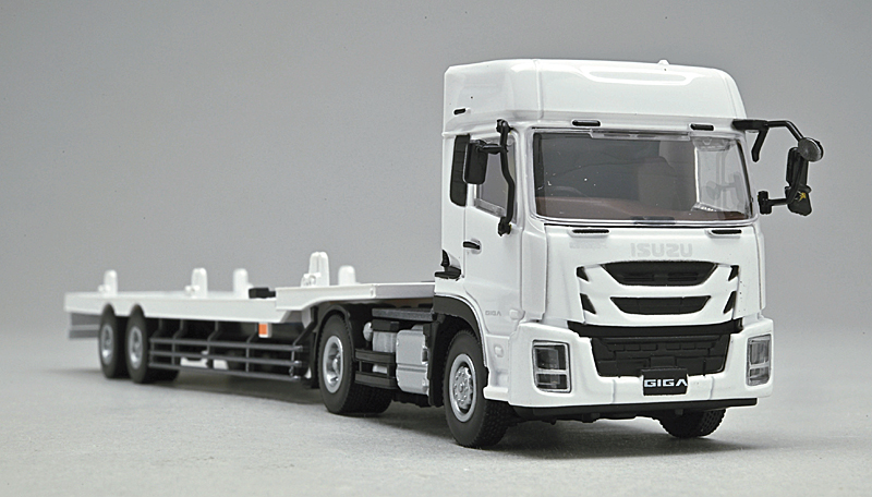 ISUZU GIGA＋鉄道コンテナ積載用セミトレーラー – 新製品紹介