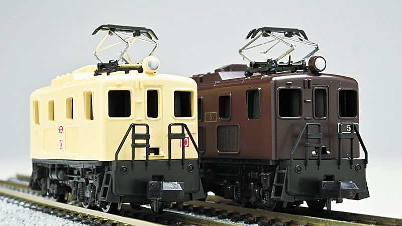 Cタイプ電気機関車 丸型車体・茶色／日本セメントスタイル – 新