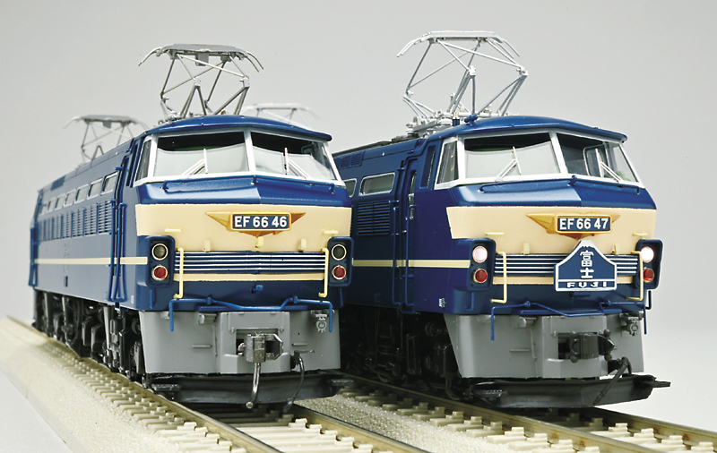 値下げ！希少非売品・日本国有鉄道　額縁　62cm×50cm　国鉄 16番(HO) 国鉄 キハ47-0形ディーゼルカーセット (2両セット